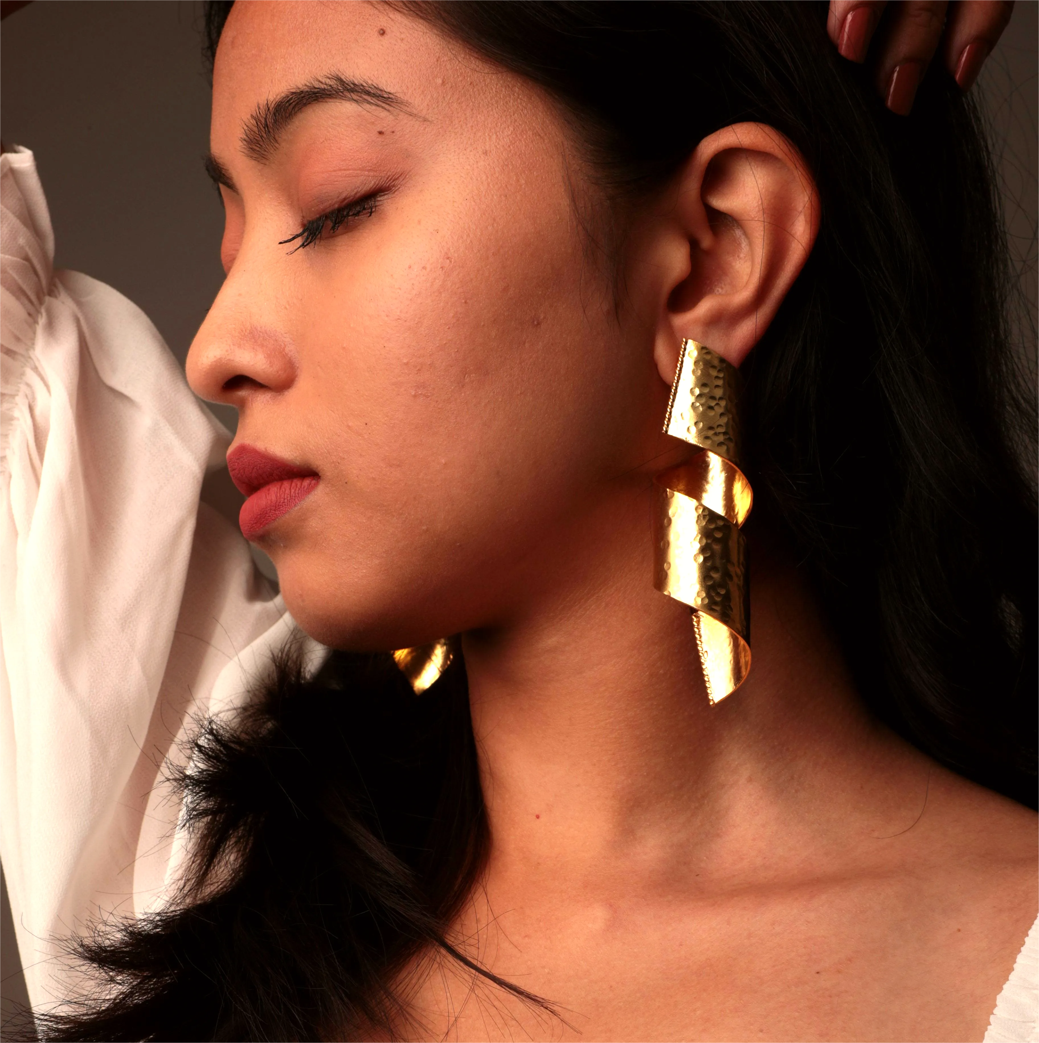Curly Tales Earring