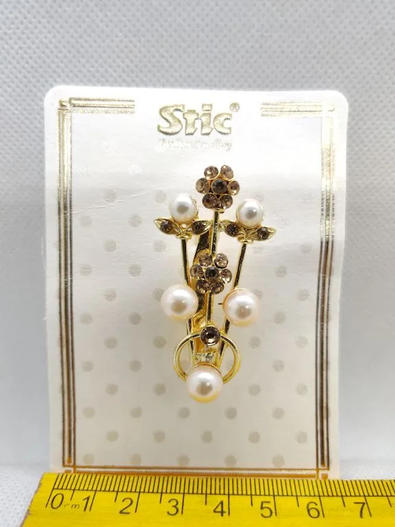 Golden Flower With Pearl Brooch