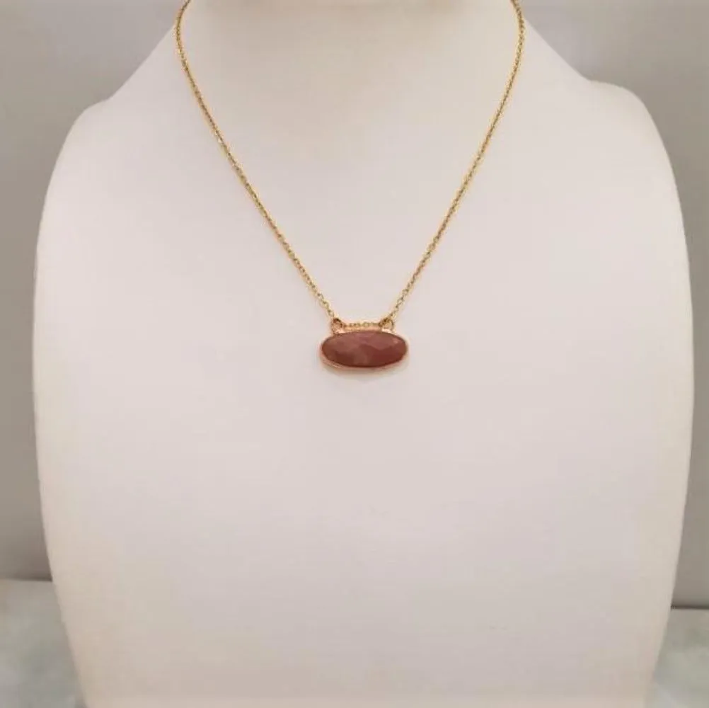 Horizontal Strawberry Quartz Ellipse Single Gem Drop Pendant