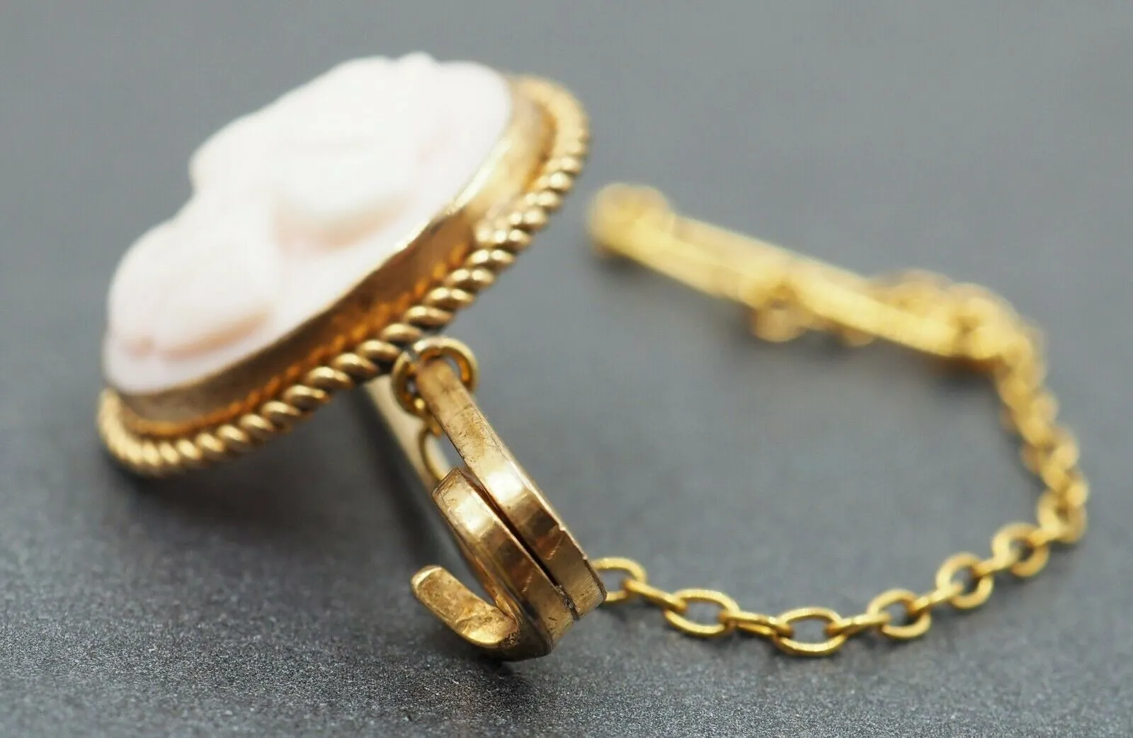 Shell Cameo Rolled Gold Brooch
