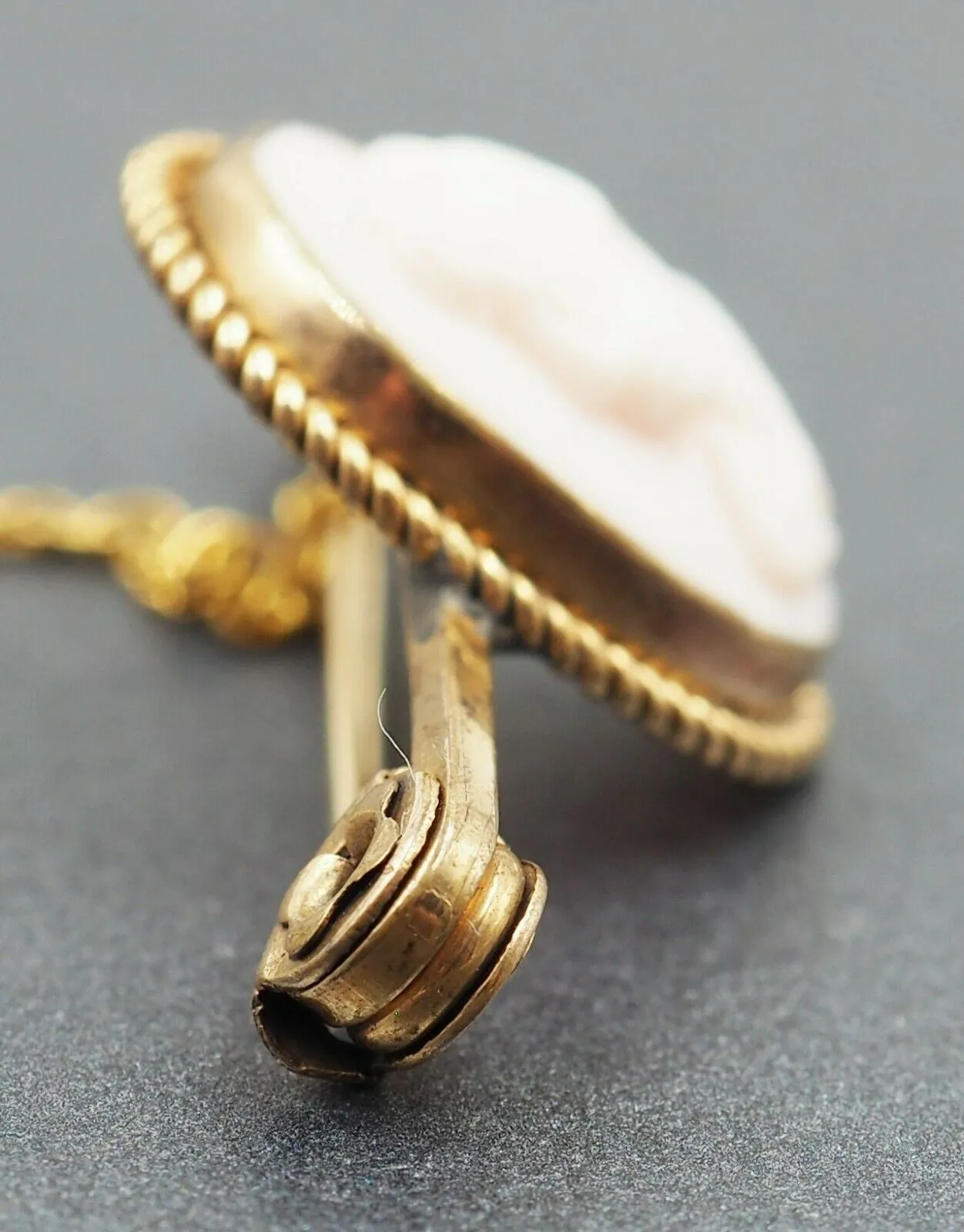 Shell Cameo Rolled Gold Brooch