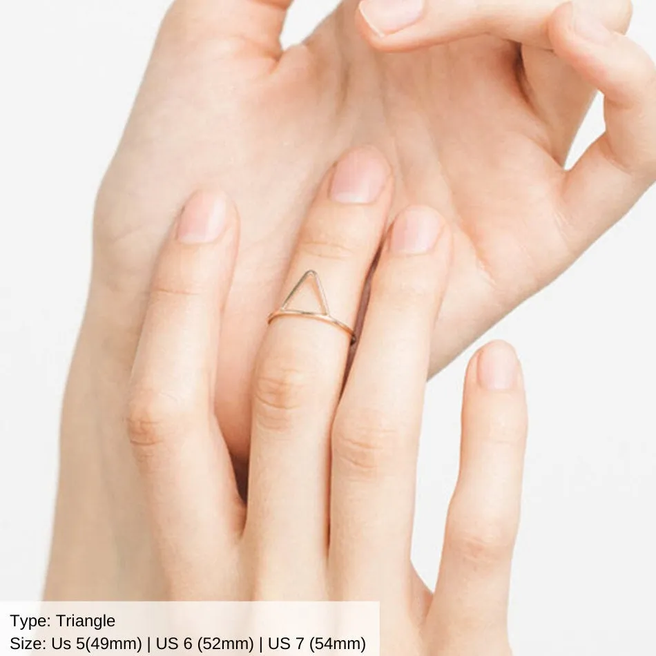 STACKABLE MINIMALIST RINGS SET