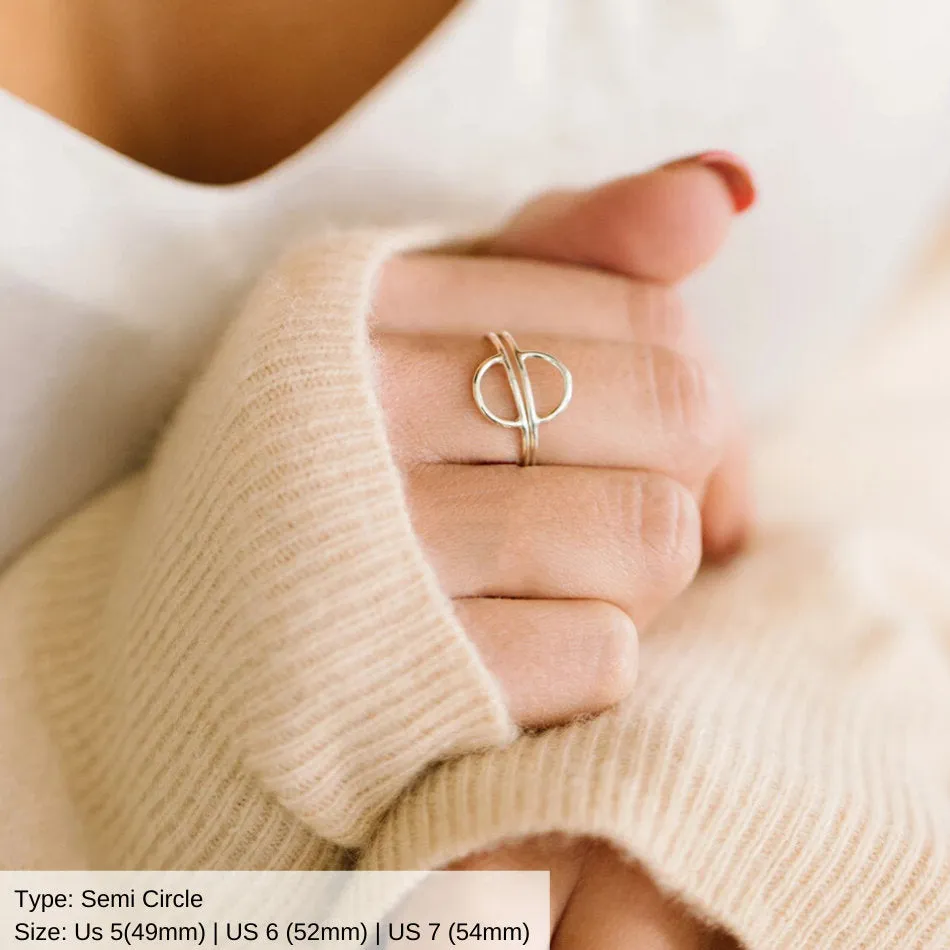 STACKABLE MINIMALIST RINGS SET