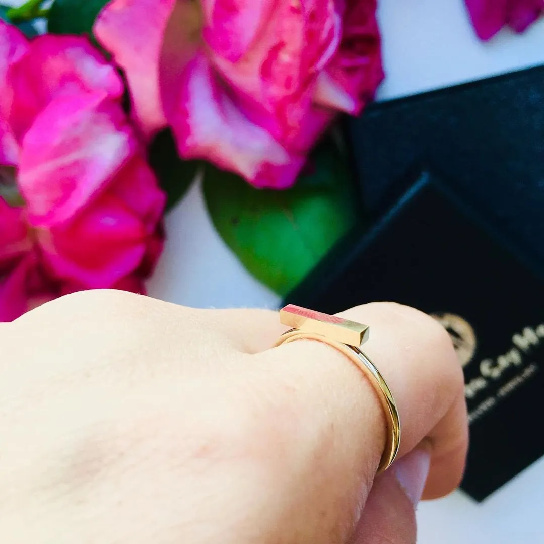 STACKABLE MINIMALIST RINGS SET