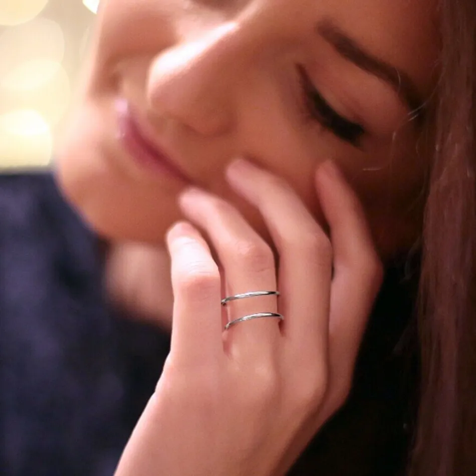 STACKABLE MINIMALIST RINGS SET